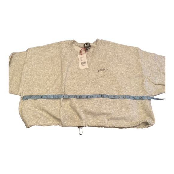 𝅺BDG Urban Outfitters Bubble Hem cropped Sweatshirt - light gray - Picture 4 of 13